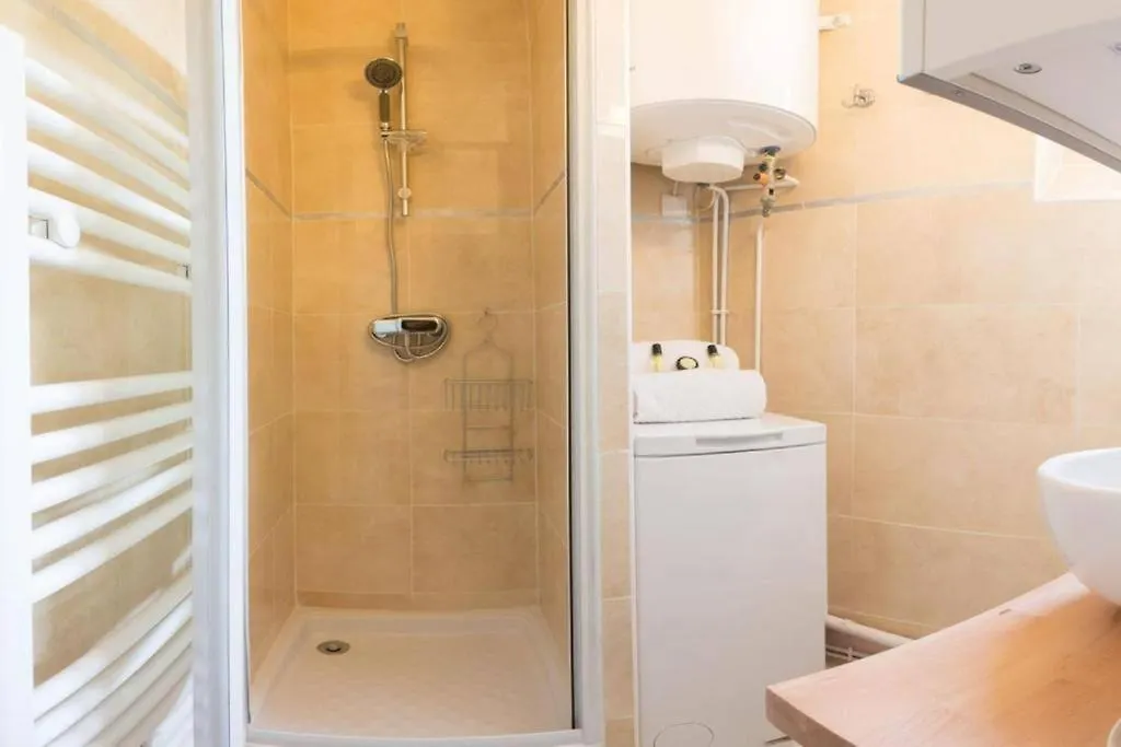 Charming Canal St Martin/gare De L'est Apartamento *
